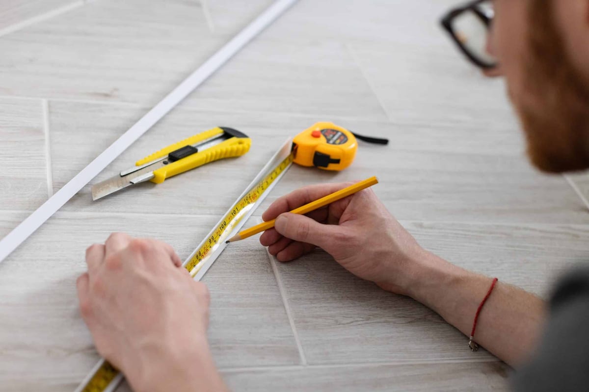 Made-to-measure plastic panels: a no-fuss guide for DIY and trade