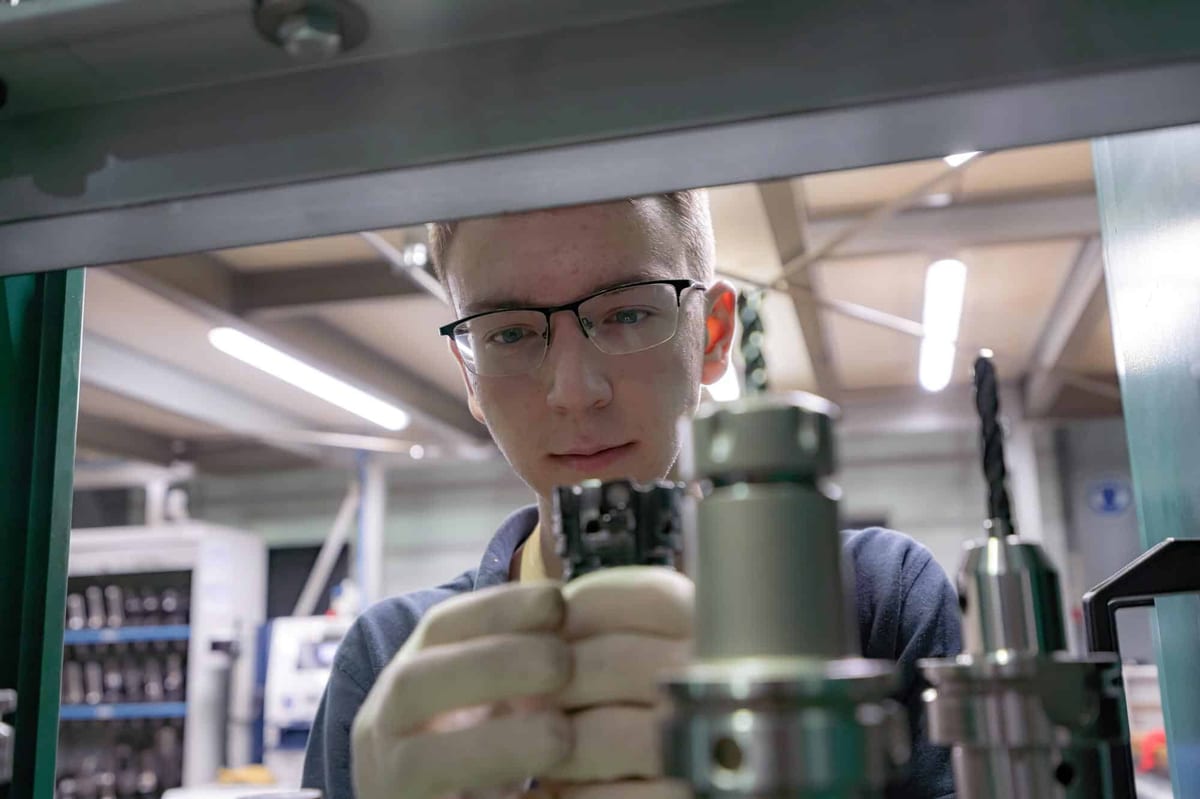 Why Precision Matters: Advanced Plastic Fabrication That Keeps Your Jobs Moving