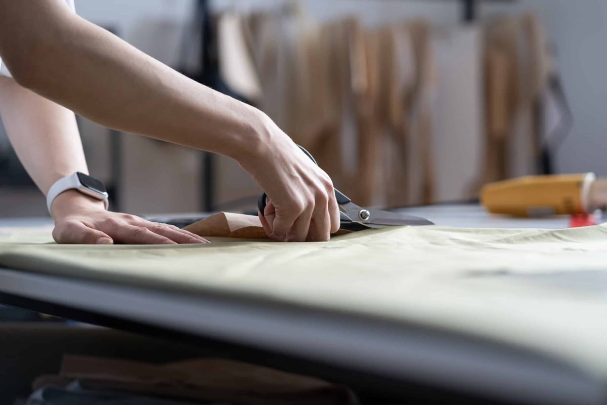 Cut-to-Size Plastic Sheets: Why Precision Matters for DIY and Trade Projects