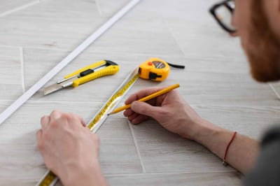 Made-to-measure plastic panels: a no-fuss guide for DIY and trade