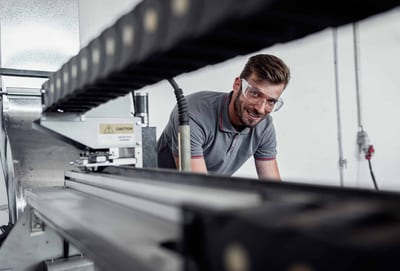 How Expert Plastic Fabrication Advice Reduces Project Risk